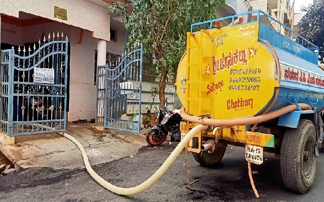 Bairaveshwar Nagar & Andanappa Layout residents face severe water shortage - News Karnataka