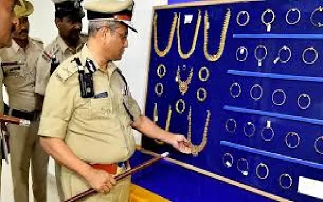 Bantwal Police Arrest Accused in 12-Year-Old Jewellery Shop Theft Case - News Karnataka