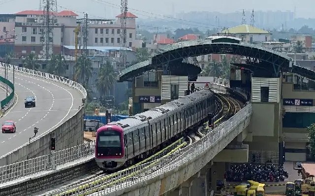Bengaluru Man Attempts Suicide on Metro Tracks, Disrupts Purple Line - News Karnataka