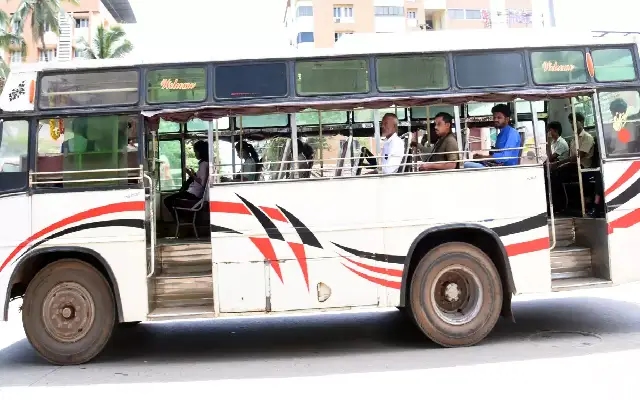 DK District Mandates Doors for Buses to Enhance Passenger Safety - News Karnataka