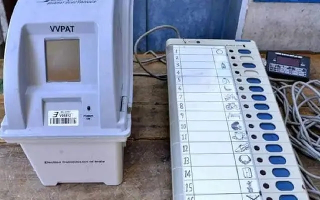 Returning Officer Dispels Allegations of EVM Hacking in Shiv Sena Win - News Karnataka