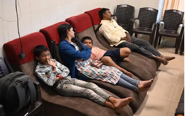 Indian Railways Upgrades AC Waiting Halls in Palakkad Division - News Karnataka
