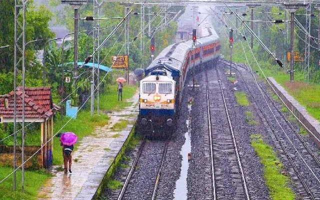 Konkan Railway's Monsoon Preparedness: Ensuring Safe Train Operations - News Karnataka