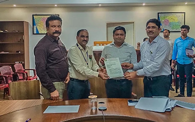 MRPL Donates Rs 1 Crore for Care of Endosulfan Victims - News Karnataka