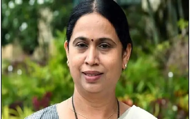 Minister Lakshmi Hebbalkar Inspects Anganwadi Centre in Kadiyali - News Karnataka