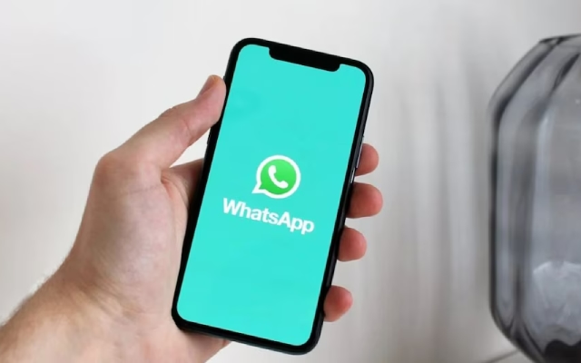 WhatsApp Beta Tests New Status Update Layout with Preview Feature - News Karnataka