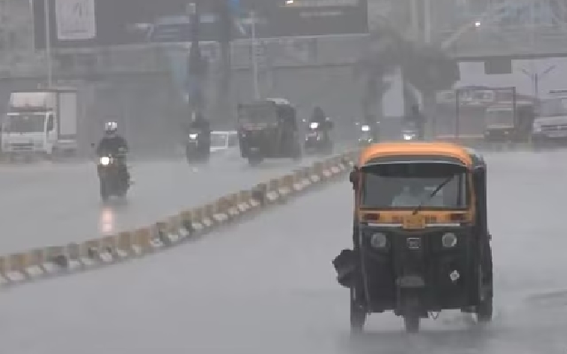 IMD Issues Alerts for Heavy Rain Across Multiple Regions - News Karnataka