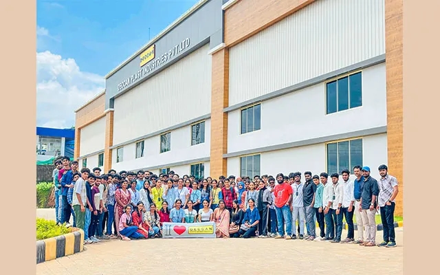 St Philomena College BBA Students Visit Deccan Plastic Industry - News Karnataka