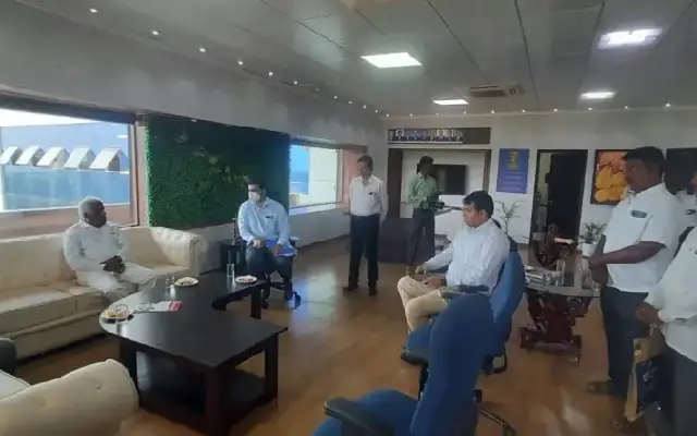 Arvind Srivastav Holds Key Meeting on Belagavi Railway Issues - News Karnataka