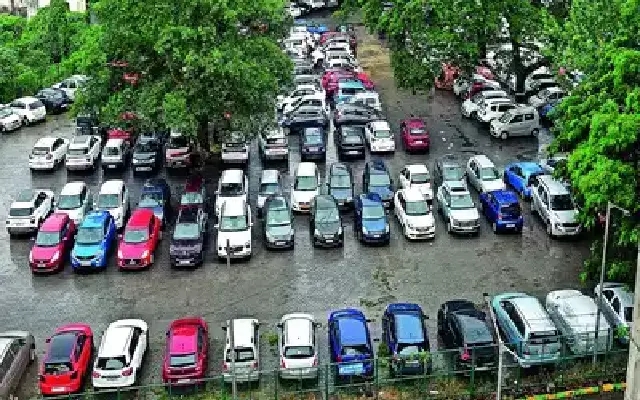 Surge in Private Vehicle Registrations Raises Concerns in Bengaluru - News Karnataka