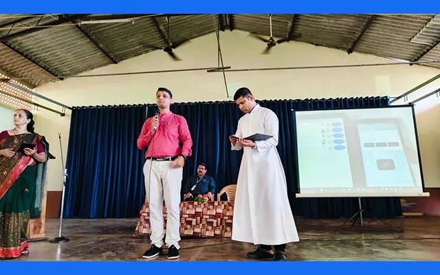 Udaya School Holds Digital Voting for School Pupil Leaders using EVM - News Karnataka
