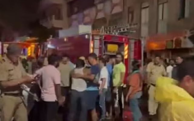Watchman dead, over 40 girl students rescued after fire in Pune hostel - News Karnataka