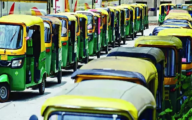 Bengaluru Auto and Cab Drivers Protest Against Illegal Bike Taxis - News Karnataka