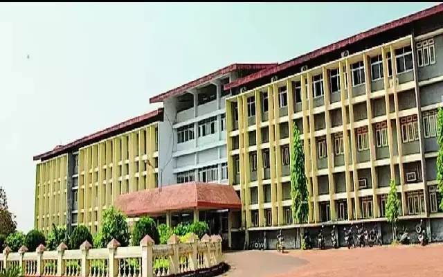 MU Urges State Government to Recognize or Take Over Constituent Colleges - News Karnataka