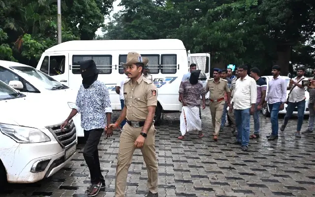 Dacoity in Mangaluru: Elderly Couple Assaulted, Stolen Car Recovered - News Karnataka