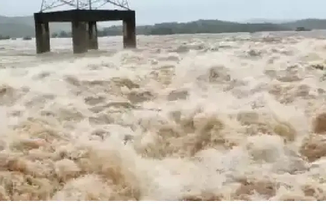 Heavy Rainfall and Flooding Impact Netravati River Levels - News Karnataka
