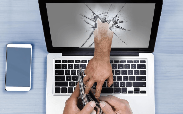 Doctor cheated of ₹17 lakhs by online fraudsters - News Karnataka