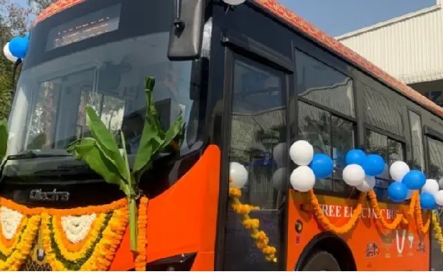 Man Arrested for Vandalizing Maharashtra Bus in Bidar - News Karnataka