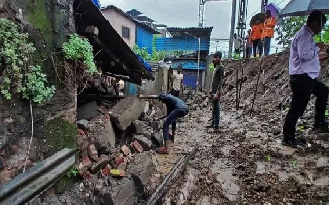 Tragic Wall Collapse in Haveri Claims Three Lives Amid Heavy Rainfall - News Karnataka