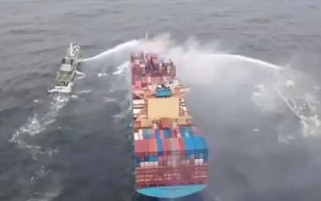 Indian Coast Guard's Efforts to Safeguard MV Maersk Frankfurt Amidst Severe Weather - News Karnataka