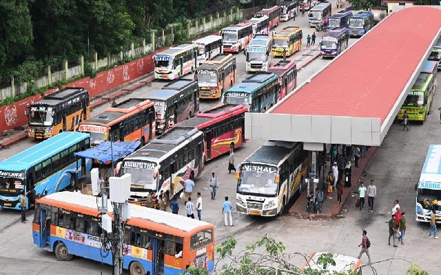 Mangalore University to Document Impact of Private Buses on Regional Development - News Karnataka