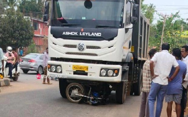 Scooter Rider Killed in Fatal Truck Collision in Brahmavara - News Karnataka