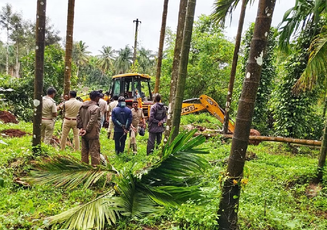 Forest Department Clears 29 Acres of Encroached Land in Tirthahalli - News Karnataka