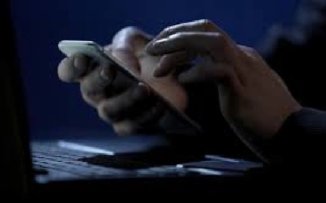 Teacher Assaulted in Raichur for Sending Obscene Messages to Female Colleague - News Karnataka