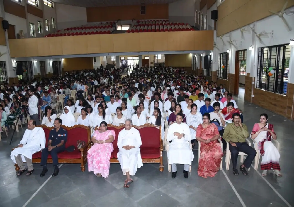 Independence Day Celebrations at St Aloysius PU College - News Karnataka