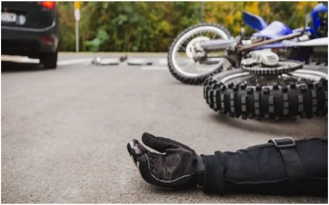 Karnataka High Court Rules on Helmet Violation and Compensation Claims - News Karnataka