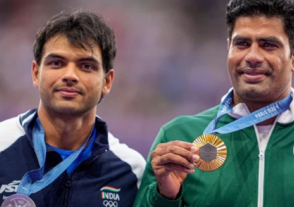 Neeraj Chopra Responds to Arshad Nadeem’s Historic Win and Unconventional Gift - News Karnataka