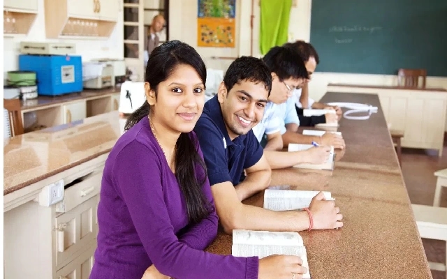 Karnataka's Triple Exam Strategy Boosts PU College Enrollments - News Karnataka