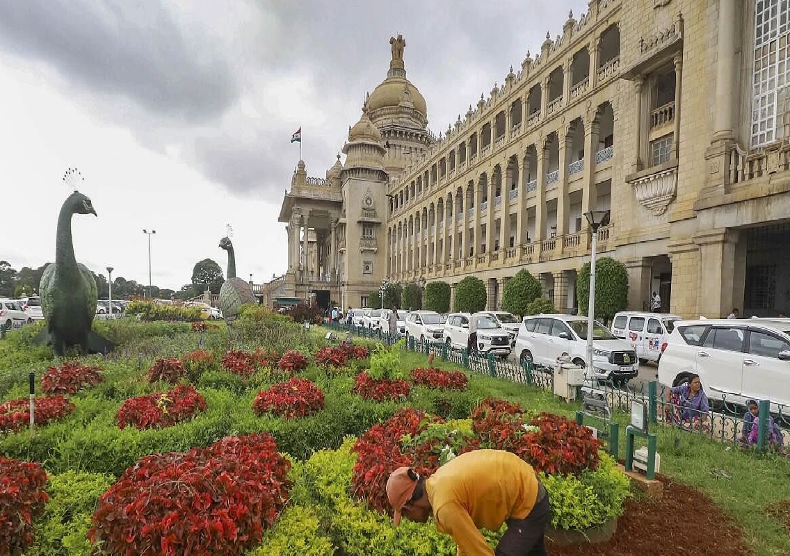 Karnataka Govt Divided Over Unified Pension Scheme Amid Political, Financial Concerns - News Karnataka