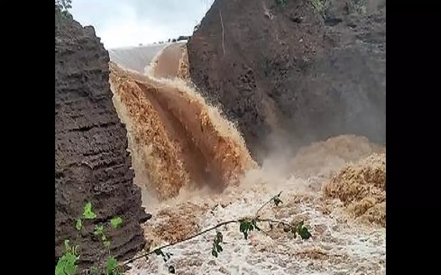 Woman Dies as House Collapses Due to Heavy Rainfall in Yadgir - News Karnataka