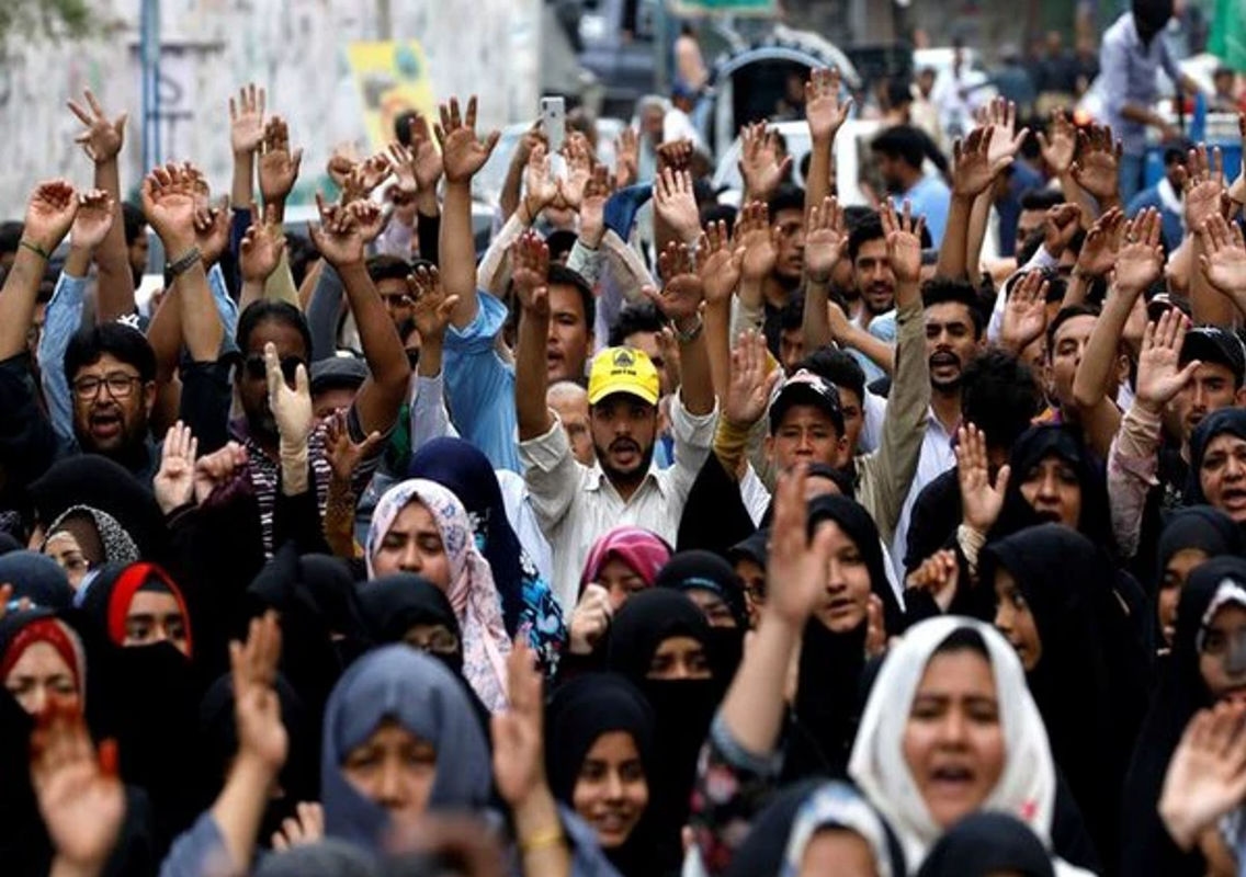 Karachi Faces Violent Protests Amid Severe Electricity Crisis - News Karnataka