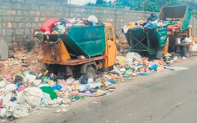 Lokayukta Takes Action Against Garbage Dumping in Bengaluru's Sir M Visvesvaraya Layout - News Karnataka