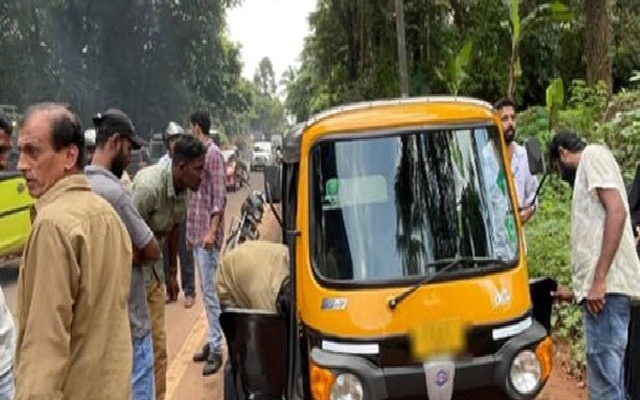 Bajrang Dal Uncovers Illegal Cow Transportation on National Highway - News Karnataka
