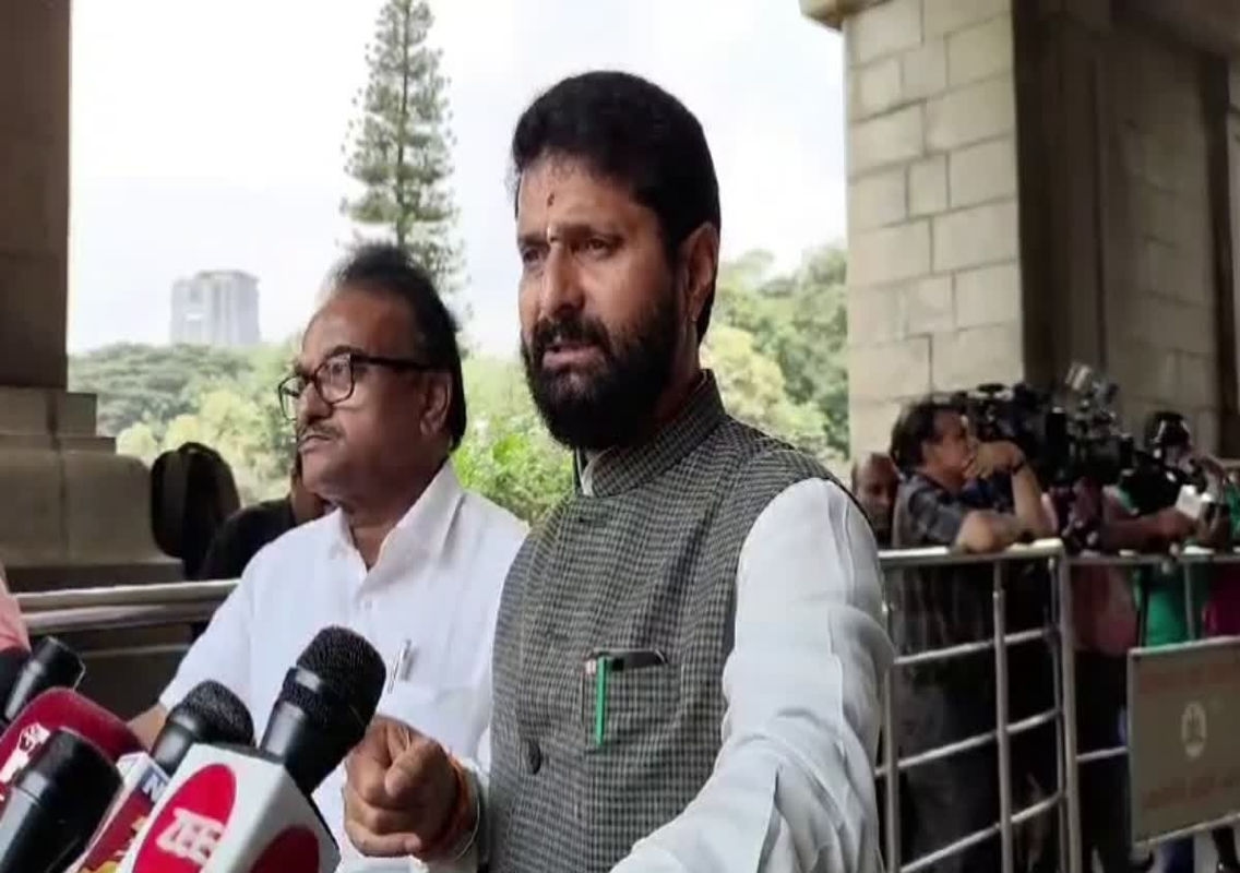 C.T. Ravi Urges Halt to Notices Issued to Farmers Over Waqf Properties - News Karnataka