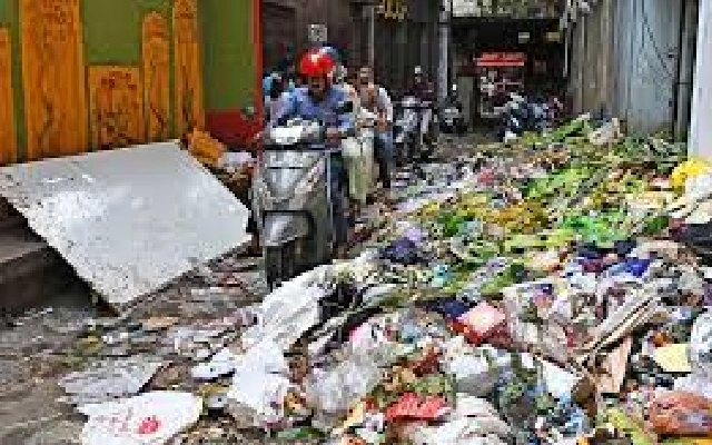 Bengaluru Streets Overrun with Firecracker Waste Post-Deepavali Celebrations - News Karnataka
