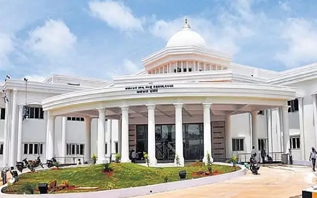 "KSOU Teacher's Association Secretary Accuses University of Document Tampering and Irregularities in Staff Promotions" - News Karnataka