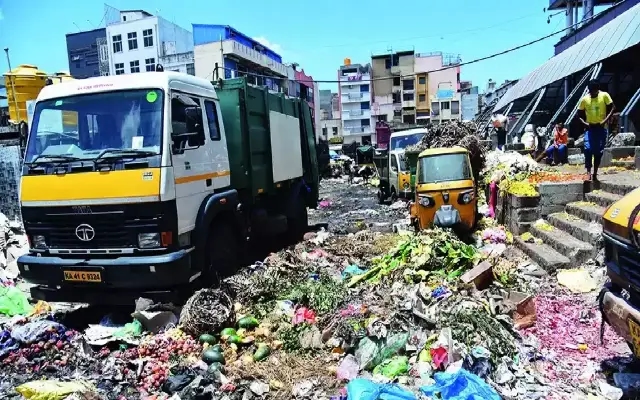 Garbage Collection Disrupted in Bengaluru Amid Workers' Protest - News Karnataka