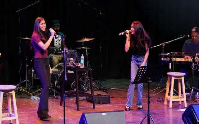 Singing Sensations Tara & Trisha: Bengaluru’s Twin Stars Shine Globally - News Karnataka