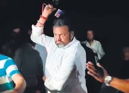 Mohan Babu booked for allegedly assaulting journalist during family dispute - News Karnataka