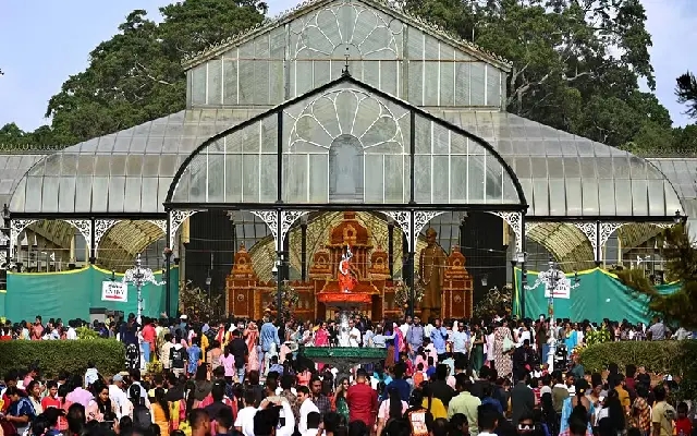 Lost in Lalbagh: Ansh's Adventure in Bengaluru - News Karnataka