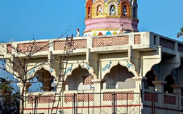 Abandoned Shiv Temple Unearthed in Aligarh’s Sarai Miyan - News Karnataka