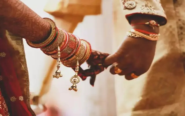 Income tax department targets lavish Indian weddings over unaccounted funds - News Karnataka