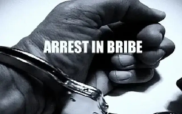 Deputy registrar arrested for bribe; attempts to swallow evidence - News Karnataka