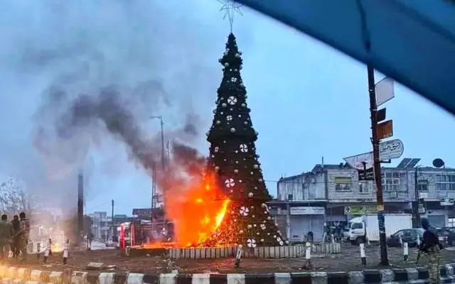 Protests in Syria after Christmas tree is burned by group of men - News Karnataka