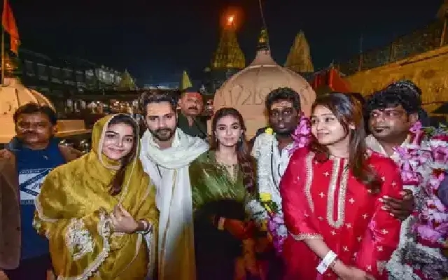Varun Dhawan and Team Seek Divine Blessings at Mahakaleshwar - News Karnataka