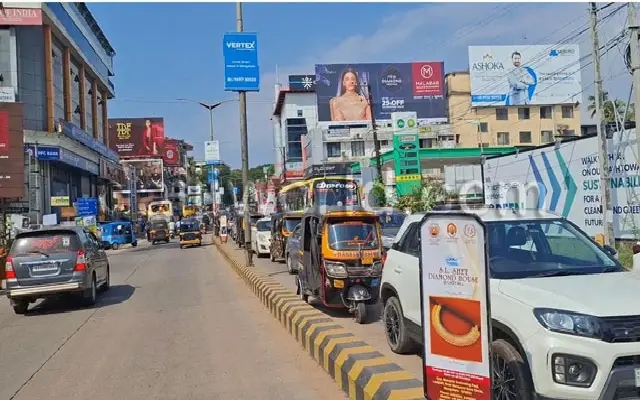 Mangaluru Struggles with Traffic Woes as Key Junctions Face Gridlock - News Karnataka